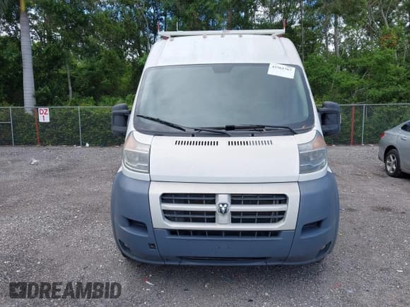 ✅ 2014 Ram ProMaster Cargo • VIN: 3C6TRVDG8EE118746 • Lot: 42561767. Wystawiony na IAAI z przebiegiem 227 053 mil. Bezpłatny archiwum sprzedaży aukcyjnych z USA i szczegółowy raport historii pojazdu na DreamBid. Zdjęcie 12.