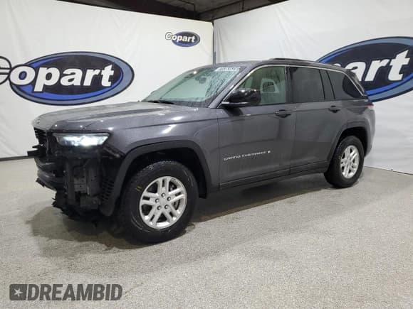 ✅ 2024 Jeep Grand Cherokee Laredo • VIN: 1C4RJHAG5R8954563 • Lot: 70363835. Listed on Copart with 45,084 mi. Free auction sales archive from the USA and detailed vehicle history report at DreamBid. Image 1.