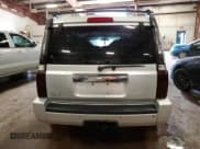 ✅ 2006 Jeep Commander Limited • VIN: 1J8HG58N06C181077 • Lot: 70541035. Wystawiony na Copart z przebiegiem 158 030 mil. Bezpłatny archiwum sprzedaży aukcyjnych z USA i szczegółowy raport historii pojazdu na DreamBid. Zdjęcie 6.