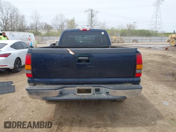 ✅ 2006 GMC Sierra 1500 Work Truck • VIN: 3GTEC14X56G144075 • Lot: 42056028. Listed on IAAI with 212,172 mi. Free auction sales archive from the USA and detailed vehicle history report at DreamBid. Image 16.