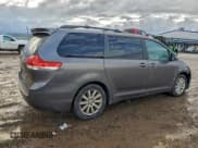 ✅ 2013 Toyota Sienna XLE • VIN: 5TDDK3DC7DS055579 • Лот: 94544765. Опубликован ранее на Copart с пробегом 194 015 миль. Бесплатный доступ к архиву аукционных продаж из США и подробный отчёт об истории автомобиля на DreamBid. Изображение 3.