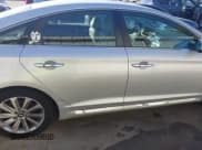 ✅ 2017 Hyundai Sonata Sport • VIN: 5NPE34AF9HH441521 • Лот: 43338565. Опубликован ранее на IAAI с пробегом 160 875 миль. Бесплатный доступ к архиву аукционных продаж из США и подробный отчёт об истории автомобиля на DreamBid. Изображение 13.