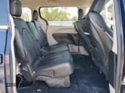 ✅ 2017 Chrysler Pacifica Touring L Plus • VIN: 2C4RC1EG6HR708670 • Lot: 89860885. Wystawiony na Copart z przebiegiem 104 042 mil. Bezpłatny archiwum sprzedaży aukcyjnych z USA i szczegółowy raport historii pojazdu na DreamBid. Zdjęcie 11.