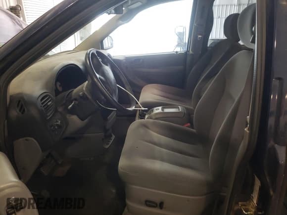 ✅ 2005 Dodge Caravan SXT • VIN: 2D4GP44L25R186422 • Лот: 67101615. Опубликован ранее на Copart с пробегом 167 337 миль. Бесплатный доступ к архиву аукционных продаж из США и подробный отчёт об истории автомобиля на DreamBid. Изображение 7.