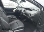 ✅ 2020 Toyota Prius Limited • VIN: JTDKARFP0L3139692 • Lot: 43708760. Wystawiony na IAAI z przebiegiem 34 445 mil. Bezpłatny archiwum sprzedaży aukcyjnych z USA i szczegółowy raport historii pojazdu na DreamBid. Zdjęcie 5.