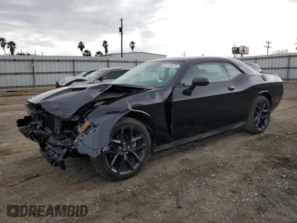 ✅ 2023 Dodge Challenger SXT • VIN: 2C3CDZAG3PH510631 • Lot: 81715973. Wystawiony na Copart z przebiegiem 22 361 mil. Bezpłatny archiwum sprzedaży aukcyjnych z USA i szczegółowy raport historii pojazdu na DreamBid. Zdjęcie 1.