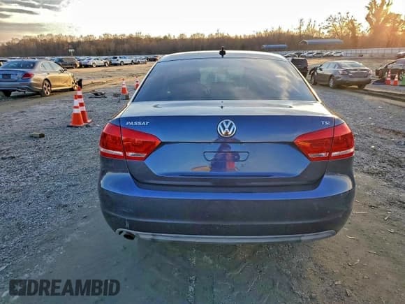 ✅ 2014 Volkswagen Passat S • VIN: 1VWAT7A39EC030307 • Lot: 95159585. Listed on Copart with 133,918 mi. Free auction sales archive from the USA and detailed vehicle history report at DreamBid. Image 6.