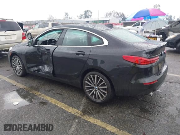 ✅ 2023 BMW 2 Series 228i • VIN: WBA53AK07P7M28114 • Lot: 41559768. Wystawiony na IAAI z przebiegiem 9 747 mil. Bezpłatny archiwum sprzedaży aukcyjnych z USA i szczegółowy raport historii pojazdu na DreamBid. Zdjęcie 3.