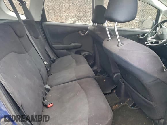 ✅ 2010 Honda Fit Sport • VIN: JHMGE8H49AS023271 • Lot: 96495565. Wystawiony na Copart z przebiegiem 332 810 mil. Bezpłatny archiwum sprzedaży aukcyjnych z USA i szczegółowy raport historii pojazdu na DreamBid. Zdjęcie 10.