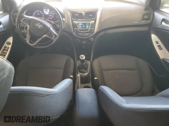 ✅ 2016 Hyundai Accent Sport • VIN: KMHCU5AEXGU240051 • Лот: 82529235. Опубликован ранее на Copart с пробегом 74 133 миль. Бесплатный доступ к архиву аукционных продаж из США и подробный отчёт об истории автомобиля на DreamBid. Изображение 8.