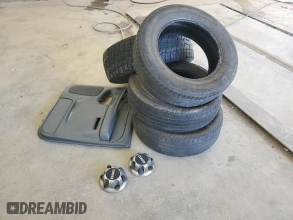 ✅ 2006 GMC Sierra 1500 SLE2 • VIN: 2GTEK13T161161935 • Lot: 86511775. Listed on Copart with 349,888 mi. Free auction sales archive from the USA and detailed vehicle history report at DreamBid. Image 12.