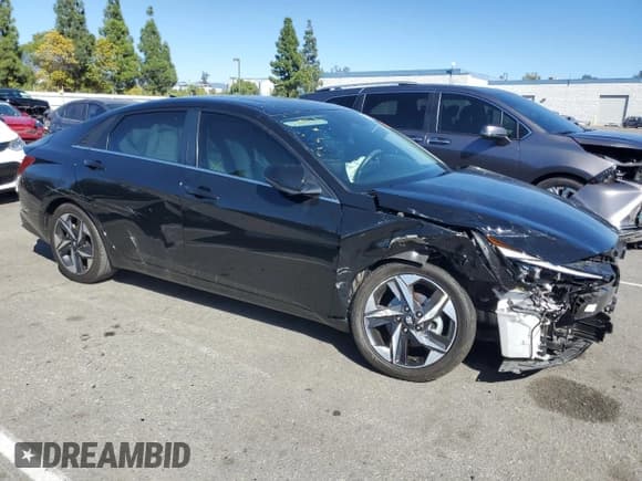 ✅ 2022 Hyundai Elantra Limited • VIN: 5NPLP4AGXNH072006 • Lot: 82522725. Listed on Copart with 29,392 mi. Free auction sales archive from the USA and detailed vehicle history report at DreamBid. Image 4.