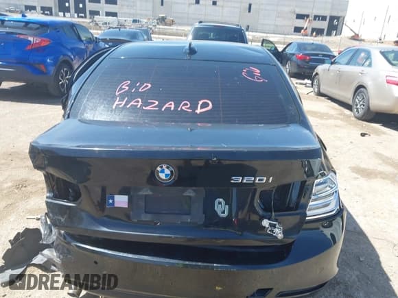 ✅ 2015 BMW 3 Series 320i • VIN: WBA3B1G5XFNT03858 • Lot: 42625688. Listed on IAAI with Not provided. Free auction sales archive from the USA and detailed vehicle history report at DreamBid. Image 16.