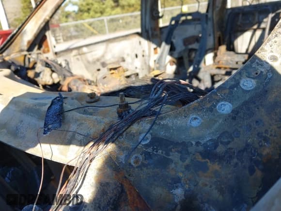 ✅ 2014 Chevrolet Silverado 2500HD LT • VIN: 1GC1KXCG4EF107864 • Lot: 41686741. Listed on IAAI with Not provided. Free auction sales archive from the USA and detailed vehicle history report at DreamBid. Image 9.