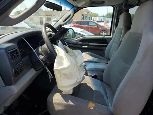 ✅ 2005 Ford Excursion Special Serv • VIN: 1FMNU41S05EB52822 • Лот: 66126504. Опубликован ранее на Copart с пробегом 200 964 миль. Бесплатный доступ к архиву аукционных продаж из США и подробный отчёт об истории автомобиля на DreamBid. Изображение 7.