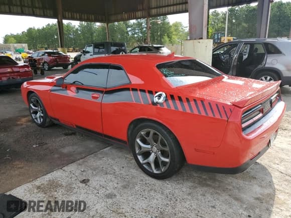 ✅ 2015 Dodge Challenger SXT Plus • VIN: 2C3CDZBG3FH901498 • Lot: 58166004. Wystawiony na Copart z przebiegiem Nie podano. Bezpłatny archiwum sprzedaży aukcyjnych z USA i szczegółowy raport historii pojazdu na DreamBid. Zdjęcie 2.