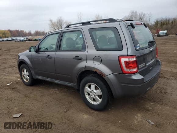 ✅ 2012 Ford Escape XLS • VIN: 1FMCU0C77CKB16911 • Лот: 93425255. Опубликован ранее на Copart с пробегом 124 040 миль. Бесплатный доступ к архиву аукционных продаж из США и подробный отчёт об истории автомобиля на DreamBid. Изображение 2.