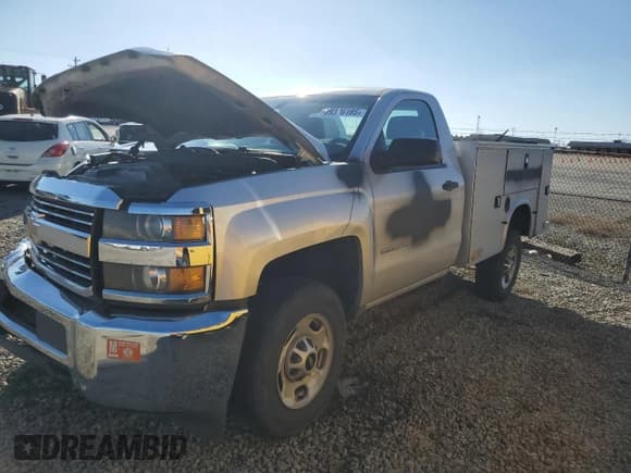 ✅ 2015 Chevrolet Silverado 2500HD Work Truck • VIN: 1GC0CUEGXFZ538701 • Lot: 89376185. Wystawiony na Copart z przebiegiem 198 348 mil. Bezpłatny archiwum sprzedaży aukcyjnych z USA i szczegółowy raport historii pojazdu na DreamBid. Zdjęcie 1.