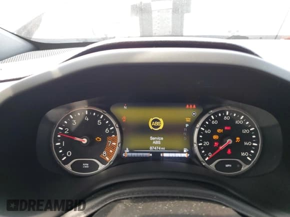 ✅ 2019 Jeep Renegade Altitude • VIN: ZACNJBB11KPK30872 • Lot: 58598305. Wystawiony na Copart z przebiegiem 87 474 mil. Bezpłatny archiwum sprzedaży aukcyjnych z USA i szczegółowy raport historii pojazdu na DreamBid. Zdjęcie 9.