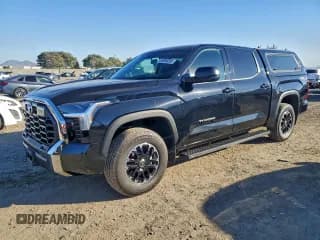 ✅ 2023 Toyota Tundra SR5 • VIN: 5TFLA5DB9PX085781 • Lot: 95939295. Listed on Copart with 38,682 mi. Free auction sales archive from the USA and detailed vehicle history report at DreamBid. Image 1.