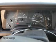 ✅ 1999 Jeep Cherokee Sport • VIN: 1J4FF67S8XL515799 • Lot: 82172165. Wystawiony na Copart z przebiegiem 298 346 mil. Bezpłatny archiwum sprzedaży aukcyjnych z USA i szczegółowy raport historii pojazdu na DreamBid. Zdjęcie 9.