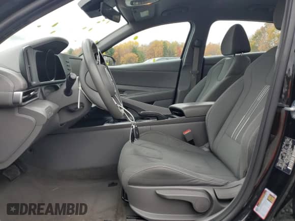 2023 Hyundai Elantra SEL с VIN KMHLM4AGXPU551703, выставлен на аукционе Copart как лот 90892705 с пробегом 61 401 миль миль и Чистый • Clean title. История ставок и продаж доступна на DreamBid. Изображение 7.