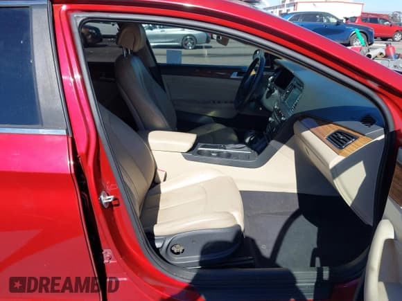 ✅ 2015 Hyundai Sonata Eco • VIN: 5NPE24AA7FH218768 • Лот: 43570822. Опубликован ранее на IAAI с пробегом Не указан. Бесплатный доступ к архиву аукционных продаж из США и подробный отчёт об истории автомобиля на DreamBid. Изображение 5.