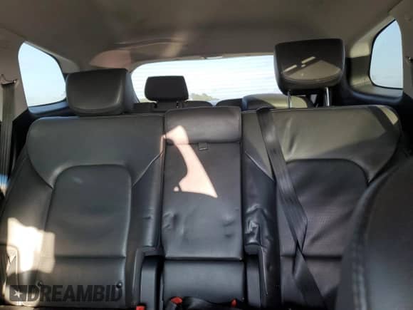 2017 Hyundai Santa Fe SE z VIN KM8SN4HF7HU241712, wystawiony jako Copart lot #84666834 z przebiegiem 131 347 mil mil oraz Czysty tytuł • Clean title. Historia ofert i sprzedaży dostępna na DreamBid. Obrazek 10.