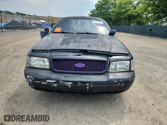 ✅ 2005 Ford Police Interceptor • VIN: 2FAFP71W05X102723 • Lot: 60533915. Wystawiony na Copart z przebiegiem 247 474 mil. Bezpłatny archiwum sprzedaży aukcyjnych z USA i szczegółowy raport historii pojazdu na DreamBid. Zdjęcie 5.