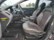 ✅ 2011 Hyundai Tucson GLS • VIN: KM8JU3AC7BU171936 • Лот: 82522355. Опубликован ранее на Copart с пробегом 327 309 миль. Бесплатный доступ к архиву аукционных продаж из США и подробный отчёт об истории автомобиля на DreamBid. Изображение 7.