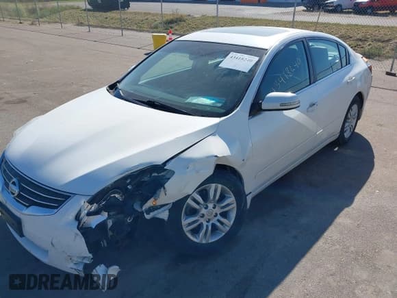 ✅ 2012 Nissan Altima S • VIN: 1N4AL2AP1CC170461 • Lot: 43418240. Listed on IAAI with 216,373 mi. Free auction sales archive from the USA and detailed vehicle history report at DreamBid. Image 18.