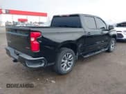 ✅ 2019 Chevrolet Silverado 1500 RST • VIN: 3GCUYEEDXKG177656 • Lot: 42870941. Wystawiony na IAAI z przebiegiem 72 422 mil. Bezpłatny archiwum sprzedaży aukcyjnych z USA i szczegółowy raport historii pojazdu na DreamBid. Zdjęcie 4.