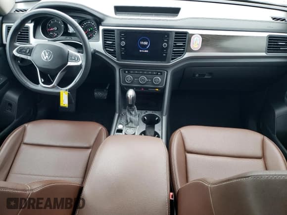 ✅ 2021 Volkswagen Atlas SE • VIN: 1V2KR2CA1MC557078 • Lot: 85010215. Listed on Copart with 74,161 mi. Free auction sales archive from the USA and detailed vehicle history report at DreamBid. Image 8.