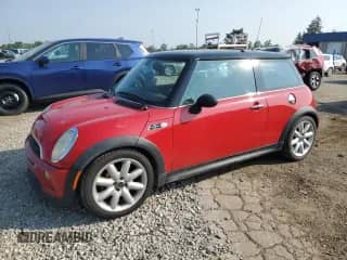 2005 MINI Hardtop S с VIN WMWRE33485TD96323, выставлен на аукционе Copart как лот 83858405 с пробегом 188 588 миль миль и Чистый • Clean title. История ставок и продаж доступна на DreamBid. Изображение 1.