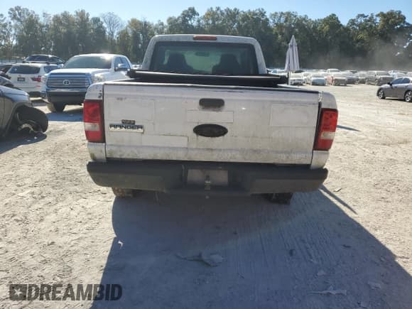 ✅ 2006 Ford Ranger XL • VIN: 1FTYR14D16PA13822 • Lot: 83090724. Wystawiony na Copart z przebiegiem 192 075 mil. Bezpłatny archiwum sprzedaży aukcyjnych z USA i szczegółowy raport historii pojazdu na DreamBid. Zdjęcie 6.