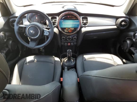 ✅ 2022 MINI Hardtop 4 Door Cooper • VIN: WMW33DK07N2P84839 • Lot: 60167305. Listed on Copart with 23,596 mi. Free auction sales archive from the USA and detailed vehicle history report at DreamBid. Image 8.