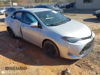 ✅ 2018 Toyota Corolla LE • VIN: 2T1BURHE3JC106399 • Lot: 43677190. Wystawiony na IAAI z przebiegiem 89 728 mil. Bezpłatny archiwum sprzedaży aukcyjnych z USA i szczegółowy raport historii pojazdu na DreamBid. Zdjęcie 1.
