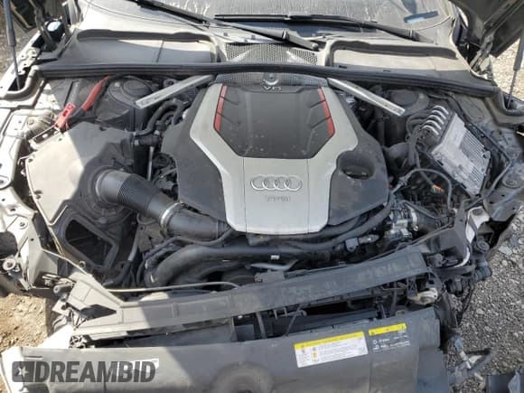 ✅ 2018 Audi S5 Prestige • VIN: WAUR4AF52JA056230 • Lot: 68644133. Wystawiony na Copart z przebiegiem Nie podano. Bezpłatny archiwum sprzedaży aukcyjnych z USA i szczegółowy raport historii pojazdu na DreamBid. Zdjęcie 11.