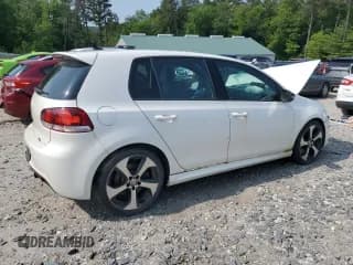 ✅ 2013 Volkswagen Golf R w/Sunroof & Navi • VIN: WVWPF7AJ7DW071132 • Лот: 59971135. Опубликован ранее на Copart с пробегом Не указан. Бесплатный доступ к архиву аукционных продаж из США и подробный отчёт об истории автомобиля на DreamBid. Изображение 3.