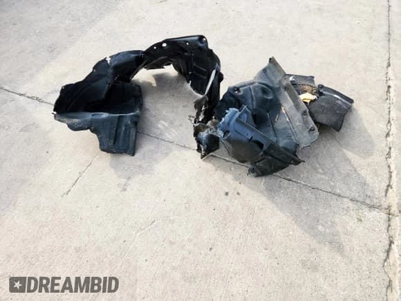 ✅ 2025 Toyota Highlander XLE • VIN: 5TDAAAB56SS097740 • Lot: 71486355. Wystawiony na Copart z przebiegiem 9 040 mil. Bezpłatny archiwum sprzedaży aukcyjnych z USA i szczegółowy raport historii pojazdu na DreamBid. Zdjęcie 13.