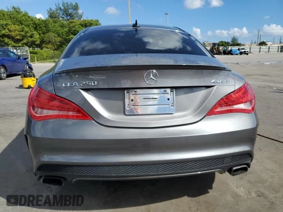 ✅ 2014 Mercedes-Benz CLA 250 • VIN: WDDSJ4GB5EN098379 • Lot: 89826045. Wystawiony na Copart z przebiegiem 261 864 mil. Bezpłatny archiwum sprzedaży aukcyjnych z USA i szczegółowy raport historii pojazdu na DreamBid. Zdjęcie 6.