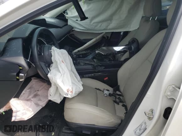 ✅ 2024 Mazda 3 S Preferred • VIN: 3MZBPACM4RM435409 • Лот: 65928775. Опубликован ранее на Copart с пробегом Не указан. Бесплатный доступ к архиву аукционных продаж из США и подробный отчёт об истории автомобиля на DreamBid. Изображение 7.