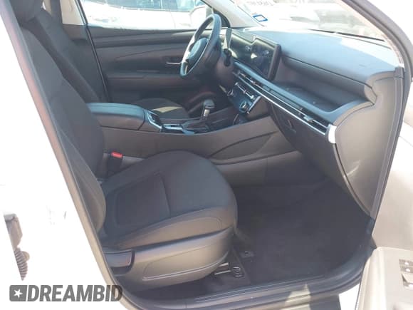 ✅ 2025 Hyundai Tucson SEL • VIN: 5NMJB3DE3SH530021 • Lot: 43651307. Wystawiony na IAAI z przebiegiem 21 100 mil. Bezpłatny archiwum sprzedaży aukcyjnych z USA i szczegółowy raport historii pojazdu na DreamBid. Zdjęcie 5.