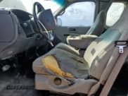 ✅ 2000 Ford F-150 XL • VIN: 1FTRX18L7YNB50273 • Lot: 70456245. Wystawiony na Copart z przebiegiem Nie podano. Bezpłatny archiwum sprzedaży aukcyjnych z USA i szczegółowy raport historii pojazdu na DreamBid. Zdjęcie 7.