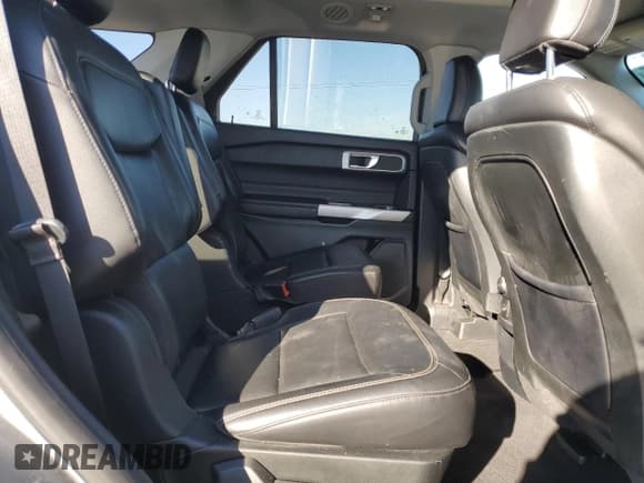 ✅ 2020 Ford Explorer XLT • VIN: 1FMSK8DH3LGD06196 • Lot: 91241315. Wystawiony na Copart z przebiegiem 91 804 mil. Bezpłatny archiwum sprzedaży aukcyjnych z USA i szczegółowy raport historii pojazdu na DreamBid. Zdjęcie 11.