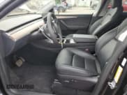 ✅ 2024 Tesla Model Y • VIN: 7SAYGDED5RF154013 • Lot: 80687695. Wystawiony na Copart z przebiegiem Nie podano. Bezpłatny archiwum sprzedaży aukcyjnych z USA i szczegółowy raport historii pojazdu na DreamBid. Zdjęcie 7.