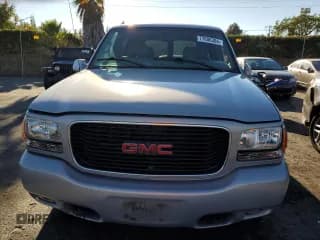 ✅ 2000 GMC Denali • VIN: 1GKEK63R8YR212220 • Lot: 77606364. Listed on Copart with 337,467 mi. Free auction sales archive from the USA and detailed vehicle history report at DreamBid. Image 5.