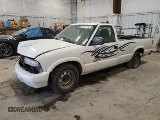 ✅ 2001 Chevrolet S-10 • VIN: 1GCCS14551K103701 • Лот: 88701075. Опубликован ранее на Copart с пробегом Не указан. Бесплатный доступ к архиву аукционных продаж из США и подробный отчёт об истории автомобиля на DreamBid. Изображение 1.