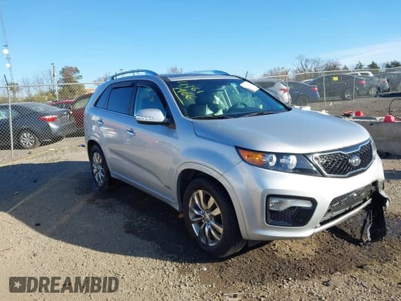 ✅ 2012 Kia Sorento SX • VIN: 5XYKWDA29CG219715 • Lot: 43613966. Listed on IAAI with 244,949 mi. Free auction sales archive from the USA and detailed vehicle history report at DreamBid. Image 1.