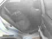 2020 Toyota Camry Hybrid LE z VIN 4T1C31AK0LU524185, wystawiony jako IAAI lot #43334178 z przebiegiem 241 680 mil mil oraz . Historia ofert i sprzedaży dostępna na DreamBid. Obrazek 8.